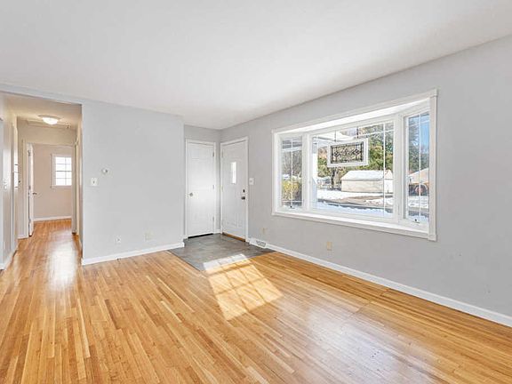 4th image of 6725 5th St N