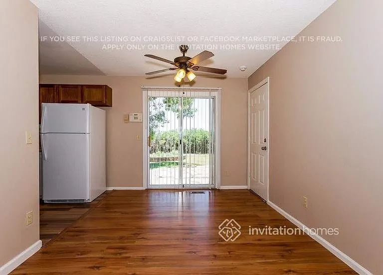 9276 Clermont Dr — Photo 8