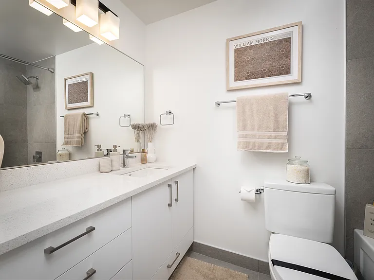 6570 Glen Erin Dr — Photo 12