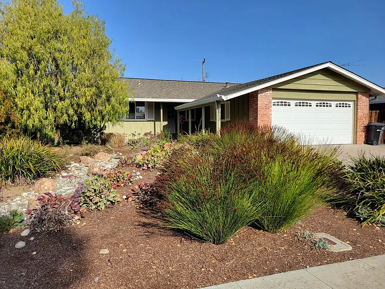1013 Tulip Dr — Photo 29
