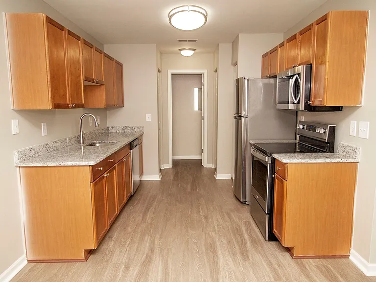 The Pointe at Canton — Photo 57