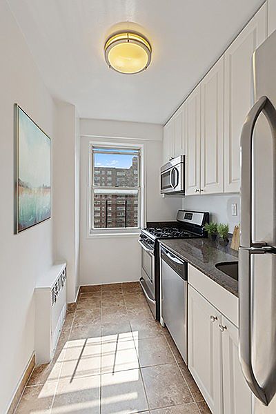 2nd image of 630 Lenox Ave APT 11F