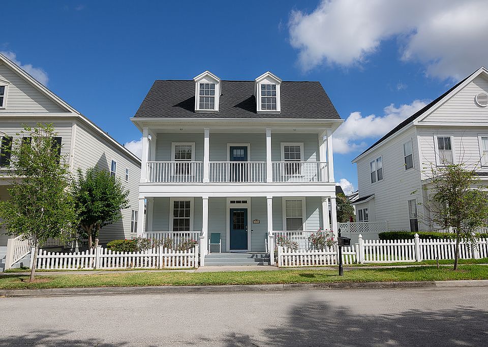 1st image of 205 Norfolk Pl