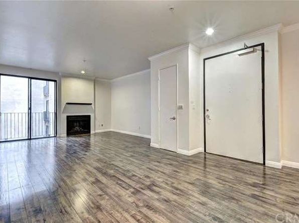 625 S Berendo St APT 413