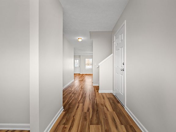 4th image of 3520 Boxelder Way