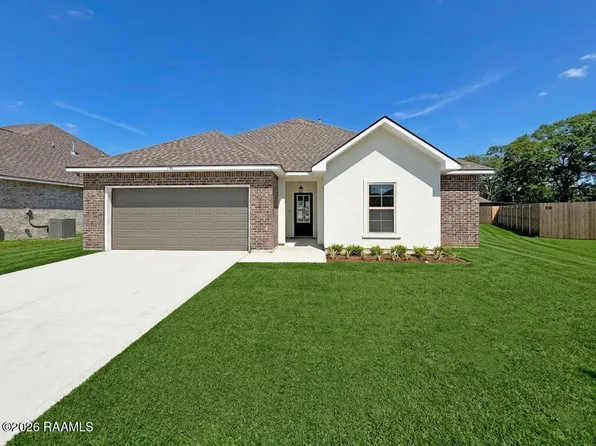 104 Wickham St, Carencro, LA 70507