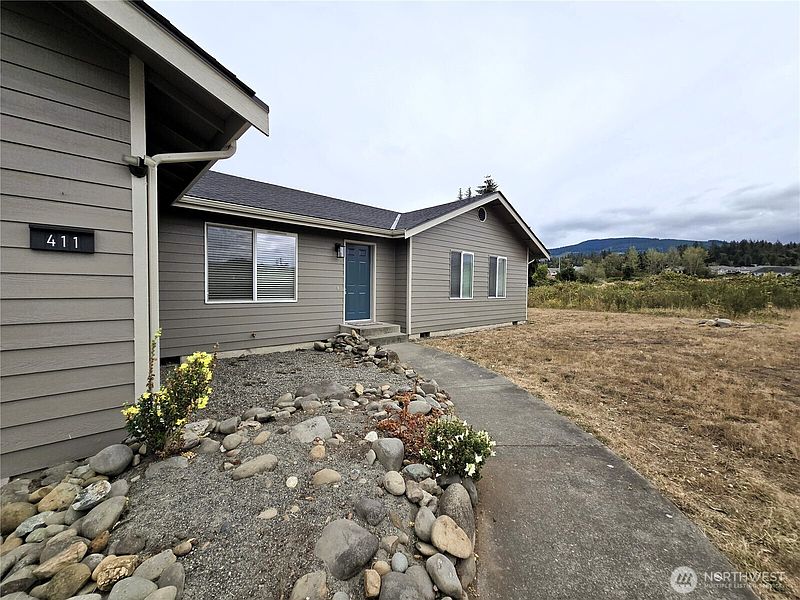 2nd image of 411 W Salal Place