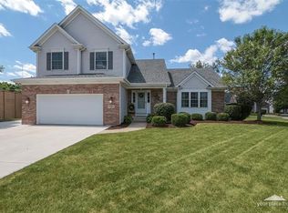 1180 Ward Rd, Batavia, IL 60510