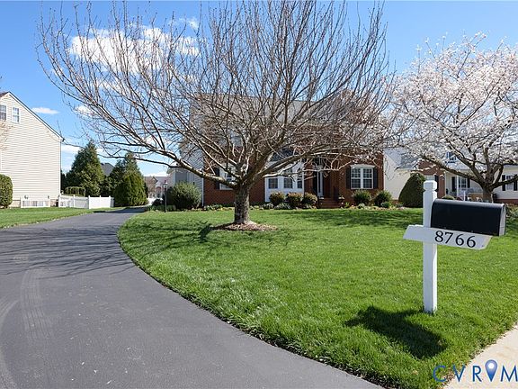 3rd image of 8766 Roberta Rd