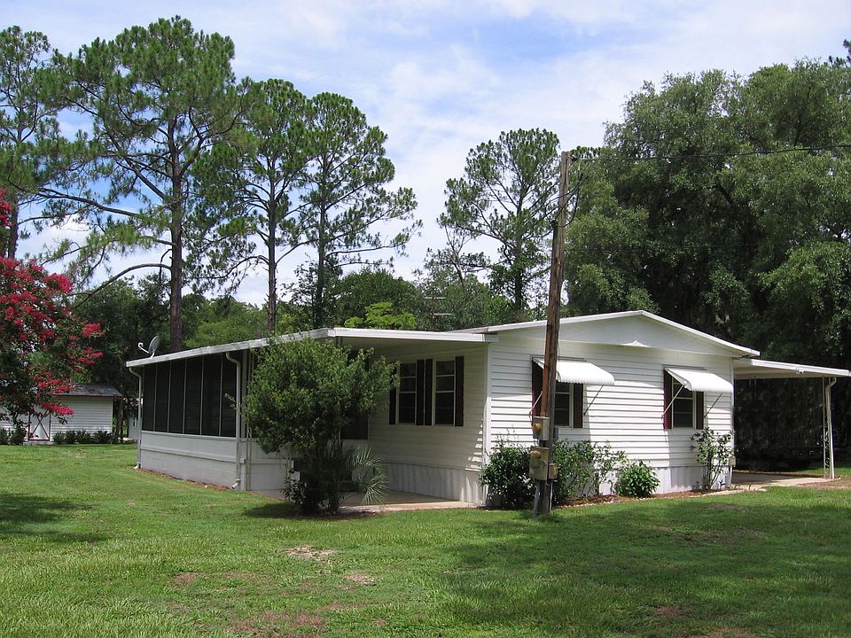 Large screen porch
