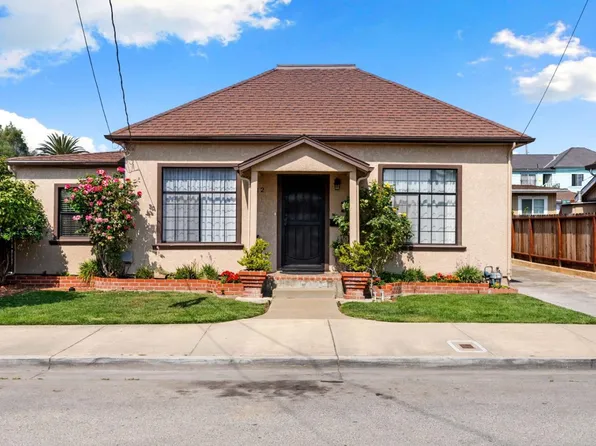 12 8th St, Watsonville, CA 95076