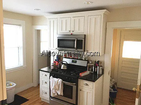 3 bed, 1.0 bath, $3,000 — Photo 4