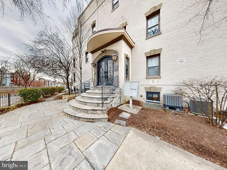 6 Rhode Island Ave NW #2 — Photo 23