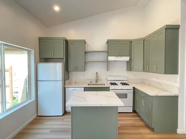 8045 Norwich Ave, Panorama City, CA 91402