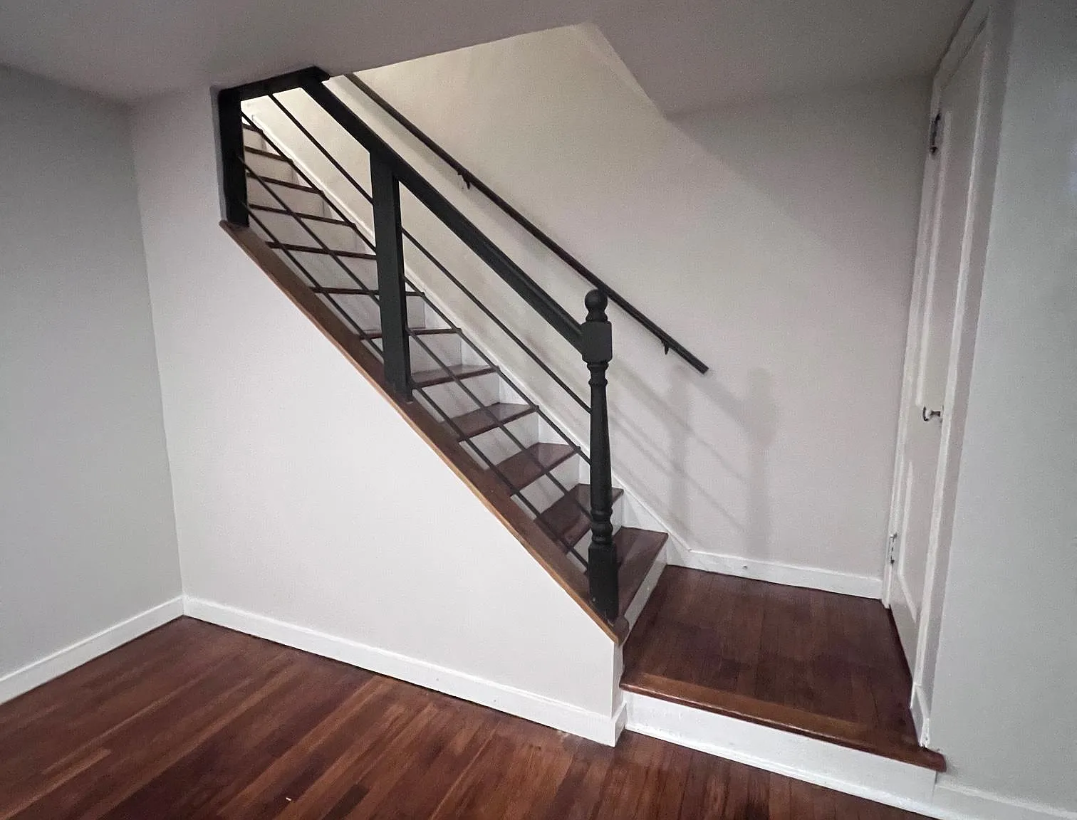 3 bed, 1368 sqft, $1,800 — Photo 2