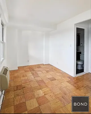 Rented by Bond New York | media 11