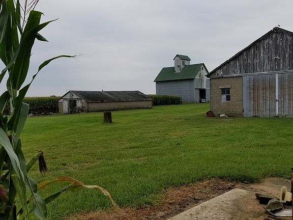 3rd image of 849 County Road 2100 E