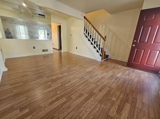 873 Old Silver Spring Rd, Mechanicsburg, PA 17055