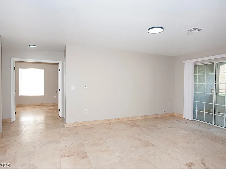 8452 Boseck Dr #187 — Photo 9
