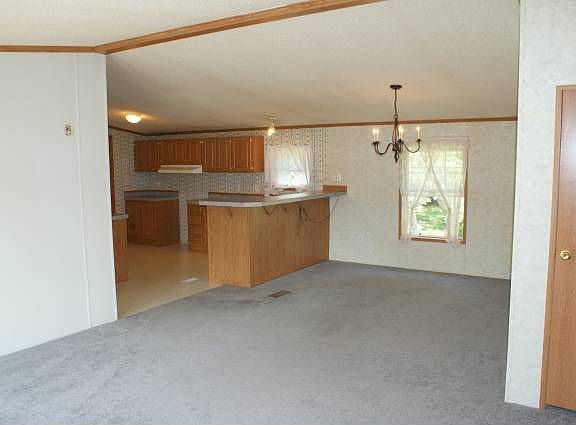 3rd image of 3131 16th St S