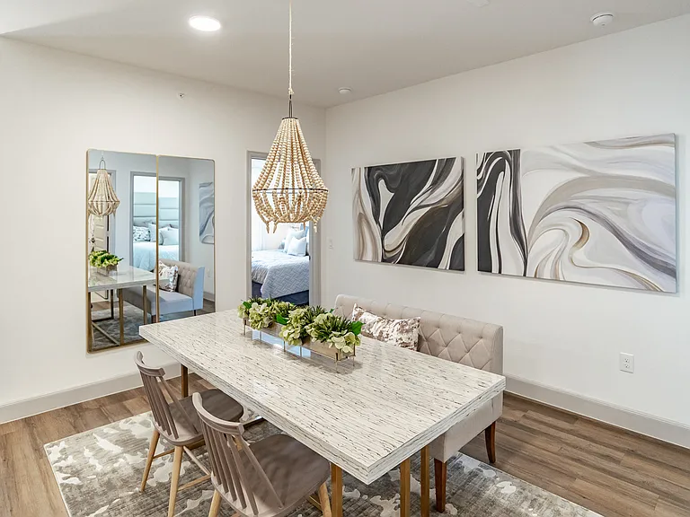 Alys Crossing Apartments — Photo 23