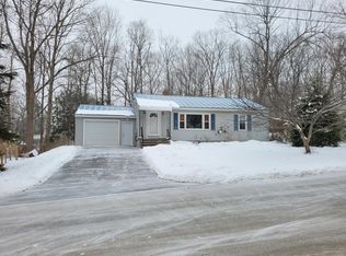 8 Ursula St, Waterville, ME 04901