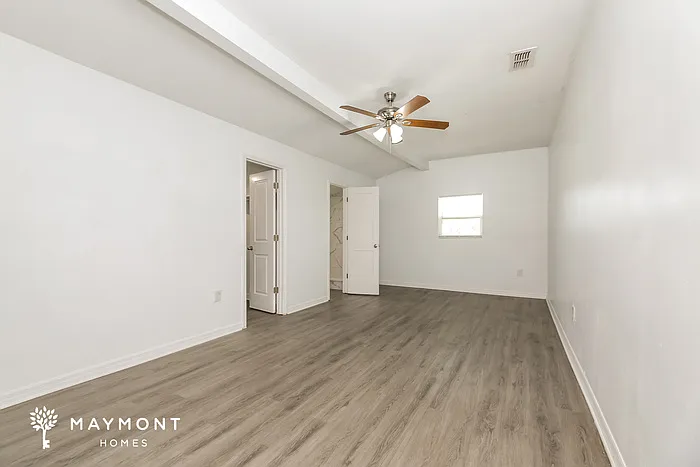 8726 Monroe Ave — Photo 9