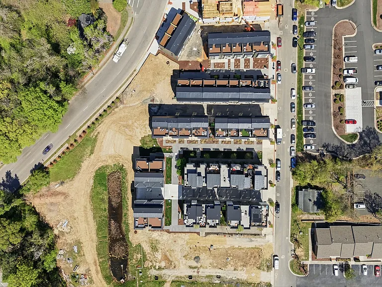 512 Gordon St — Photo 46