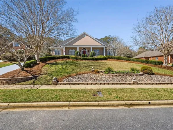 2606 Charleston Oaks Dr E, Mobile, AL 36695