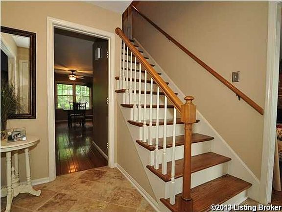 2nd image of 314 Kinnaird Ln