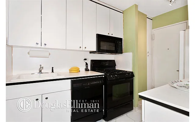 Sold by Douglas Elliman | media 11
