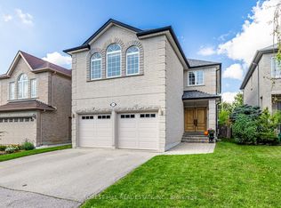 134 Royal Palm Dr, Vaughan, ON L4J 8K1