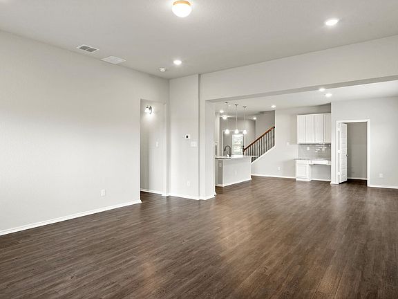 5th image of 2637 Bloomsbury St