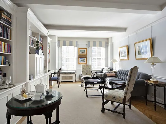 Sold by Sotheby's International Realty | media 7