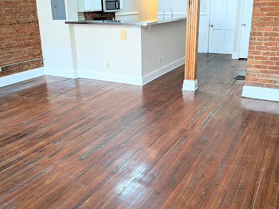 5th image of 1320 Clay St #1