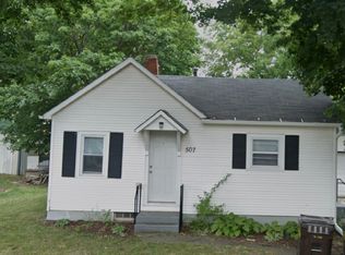 507 S Walnut Ave, Forreston, IL 61030