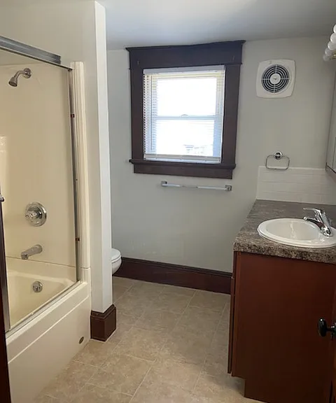 706 N Main St #1/2 — Photo 6