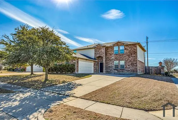 5 bed, 2826 sqft, $4,500 — Photo 2