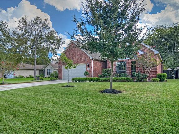 3rd image of 12419 Brightwood Dr