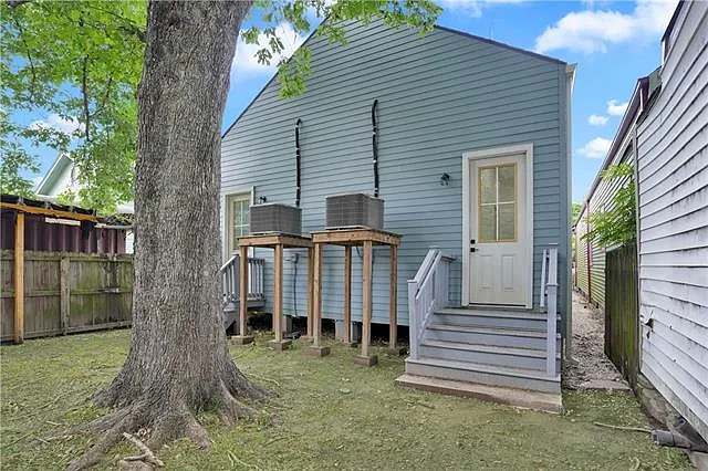 1834 Painters St — Photo 17