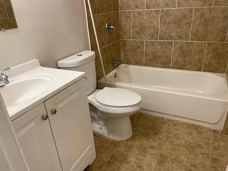 1917 Foothill Blvd #2 — Photo 15