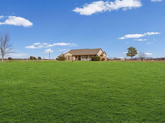 4th image of 1043 Bells Chapel Rd