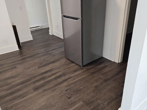 102 E Market St #207