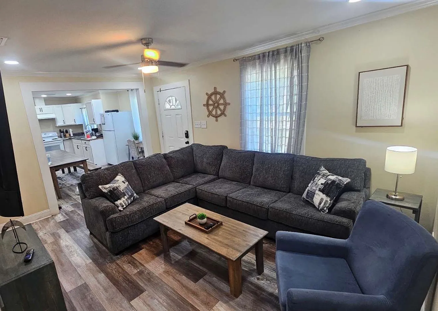 4 bed, 2.0 bath, 1496 sqft, $3,543 — Photo 1