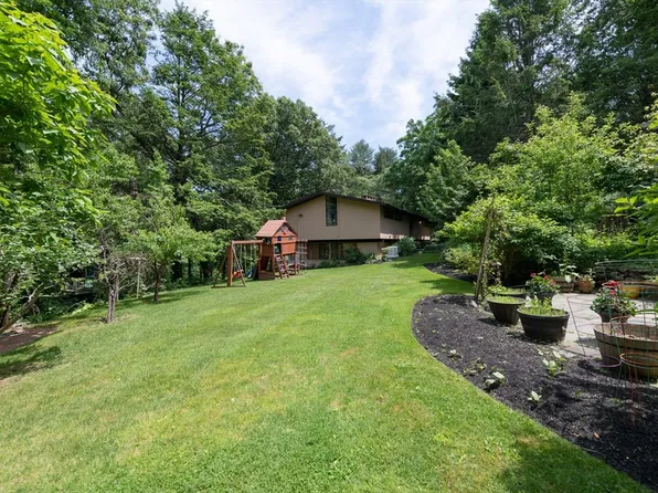 120 Robin Rd, Weston, MA 02493