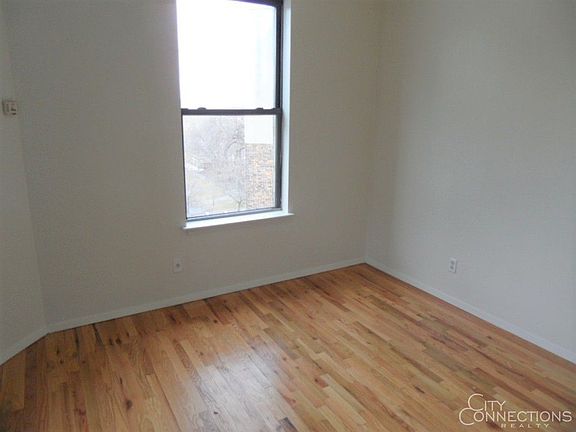 4th image of 67 W 109th St APT 3c
