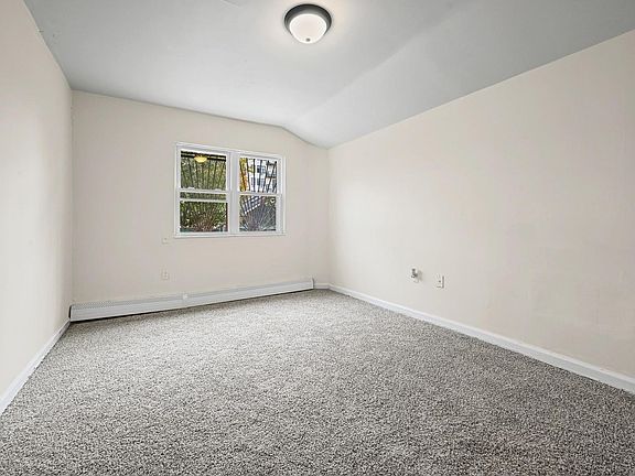 5th image of 124 Beach 27 St #1
