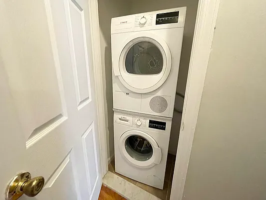 Rented by Bruma Realty LLC | media 1