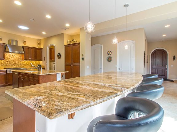 4th image of 81176 Caspian Ct