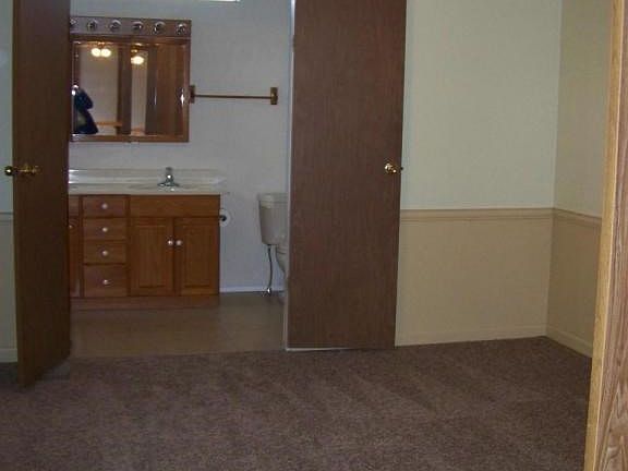 5th image of 4741 N Pomona Ave